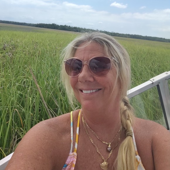 Meet your Posher, Cherlyn - Picture 1 of 1